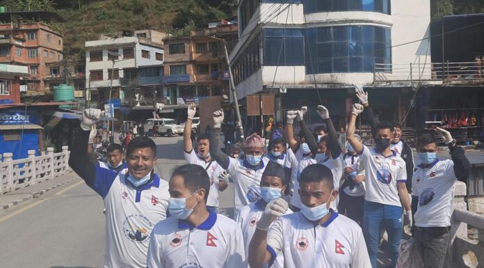 सिन्धुपाल्चोकमा श्रम संस्कृति पार्टीको सरसफाइ तथा चुनाव प्रचार कार्यक्रम